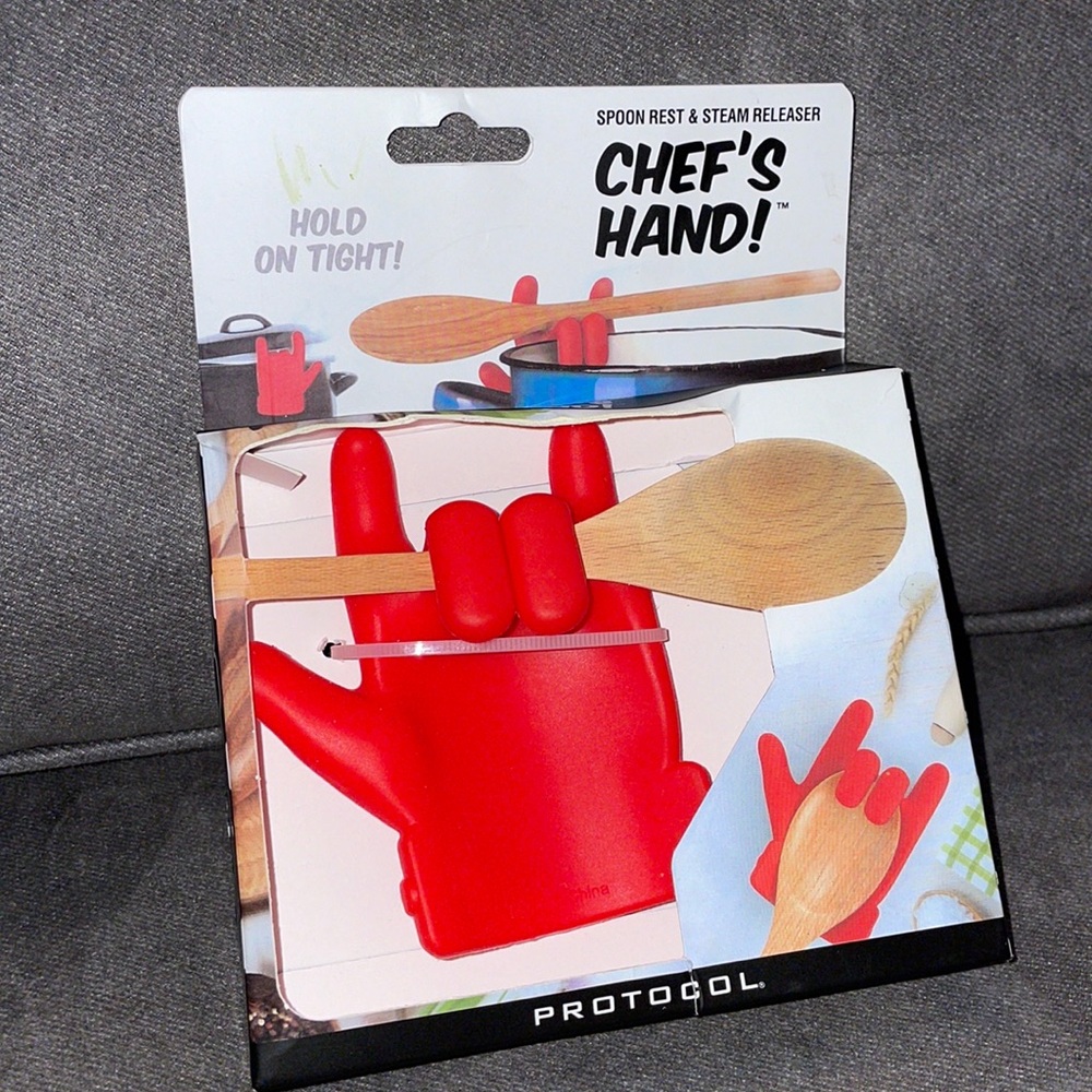 NWT.  Chefs Hand.  Spoon rest & steam releaser.